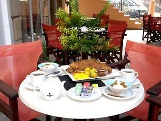 Effies Dreams Studio Hotell 2*